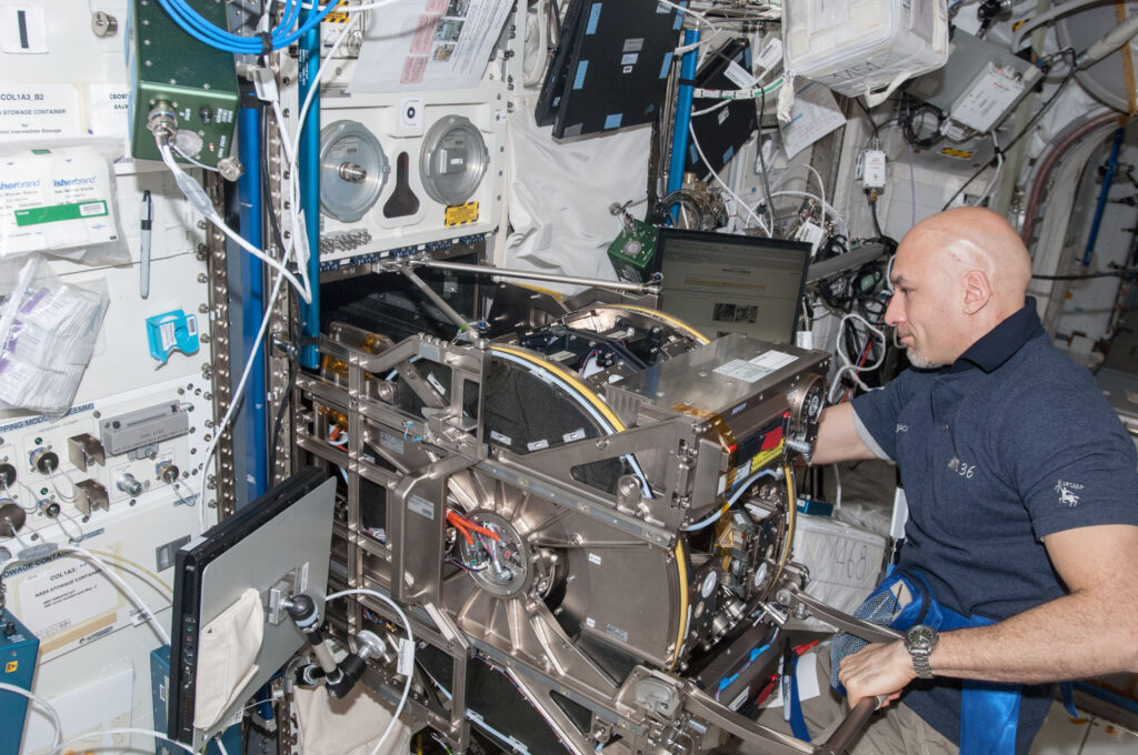 Life Support Modules (LSMs) 1 and 2 on the Biolab in the Columbus laboratory of the International Space Station. www.NASA.gov